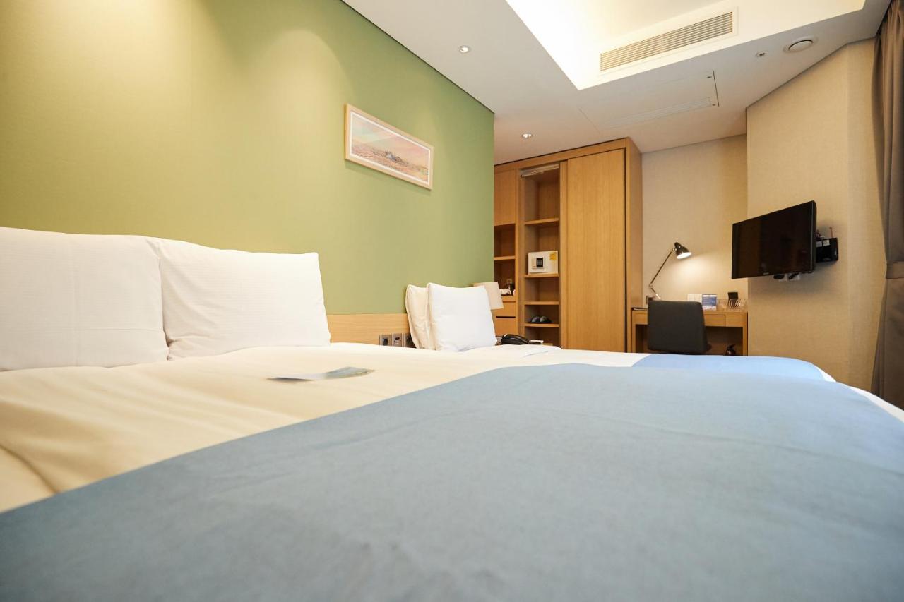 Days Hotel By Wyndham Seoul Myeongdong Extérieur photo