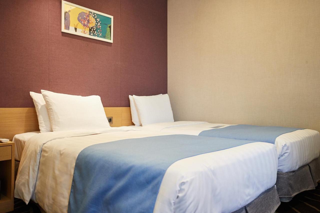 Days Hotel By Wyndham Seoul Myeongdong Extérieur photo
