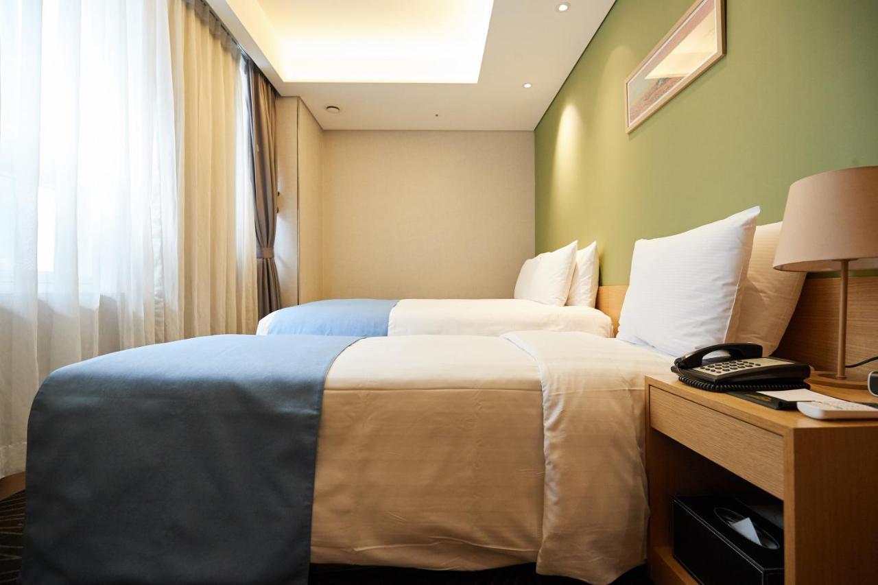 Days Hotel By Wyndham Seoul Myeongdong Extérieur photo
