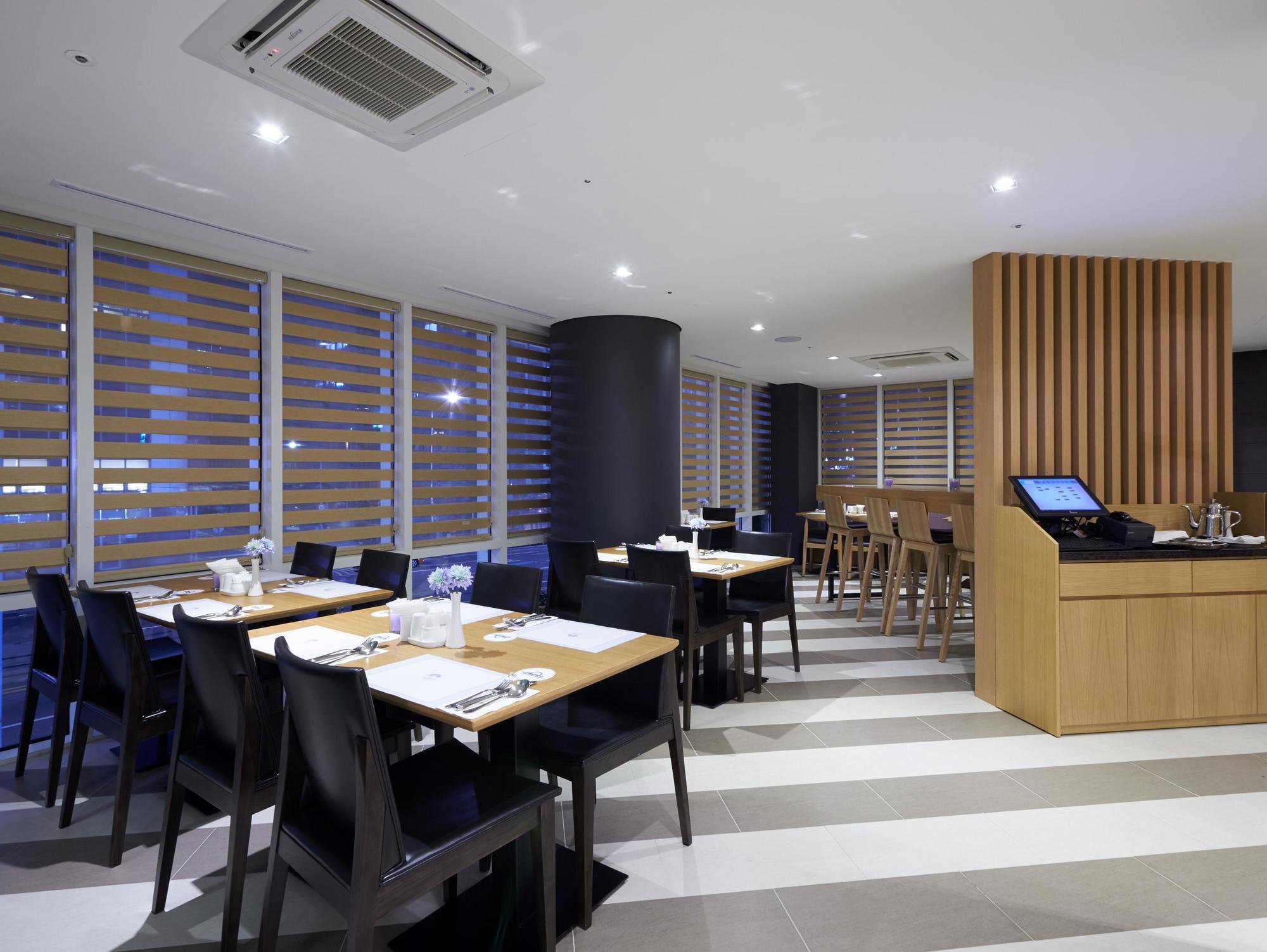 Days Hotel By Wyndham Seoul Myeongdong Extérieur photo