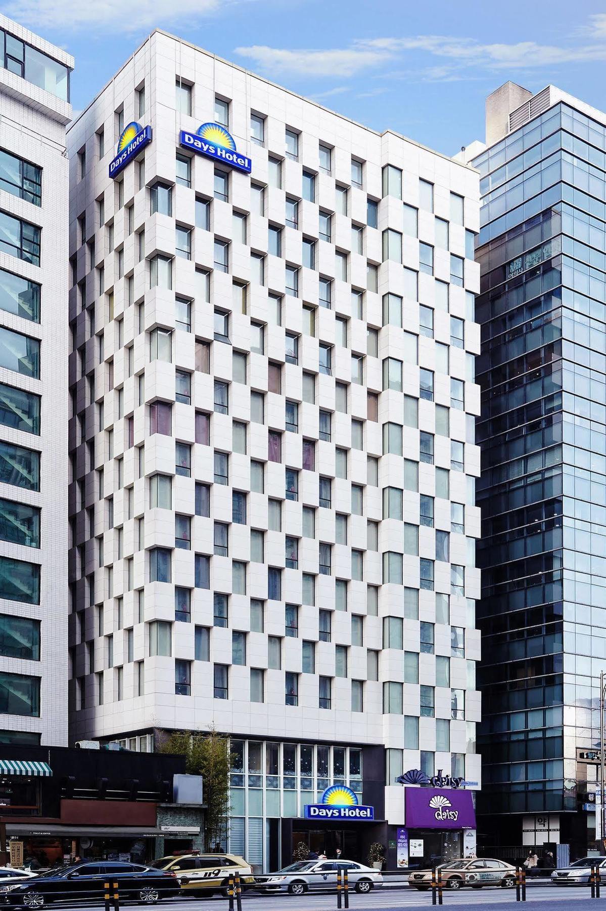 Days Hotel By Wyndham Seoul Myeongdong Extérieur photo