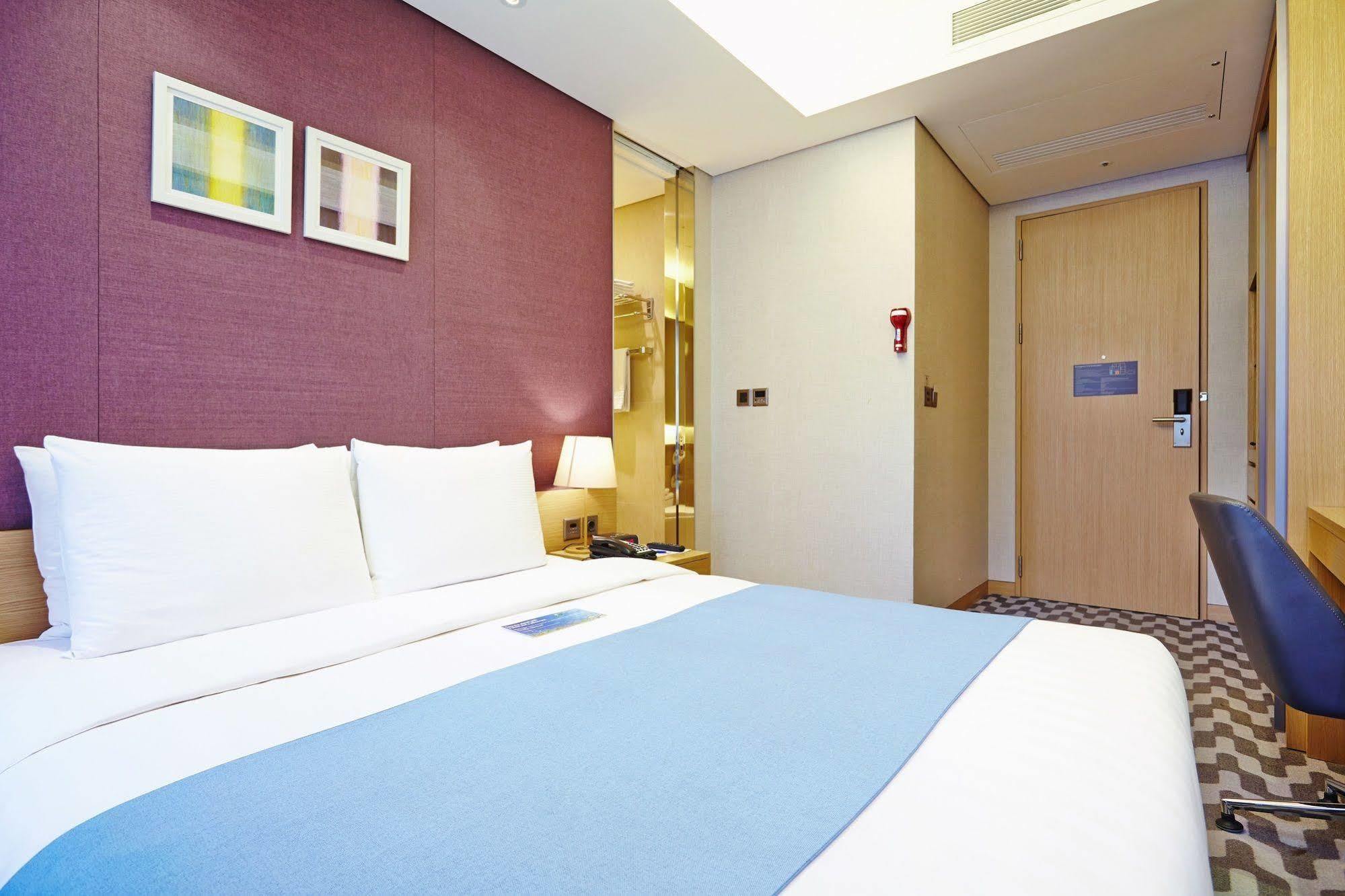 Days Hotel By Wyndham Seoul Myeongdong Extérieur photo