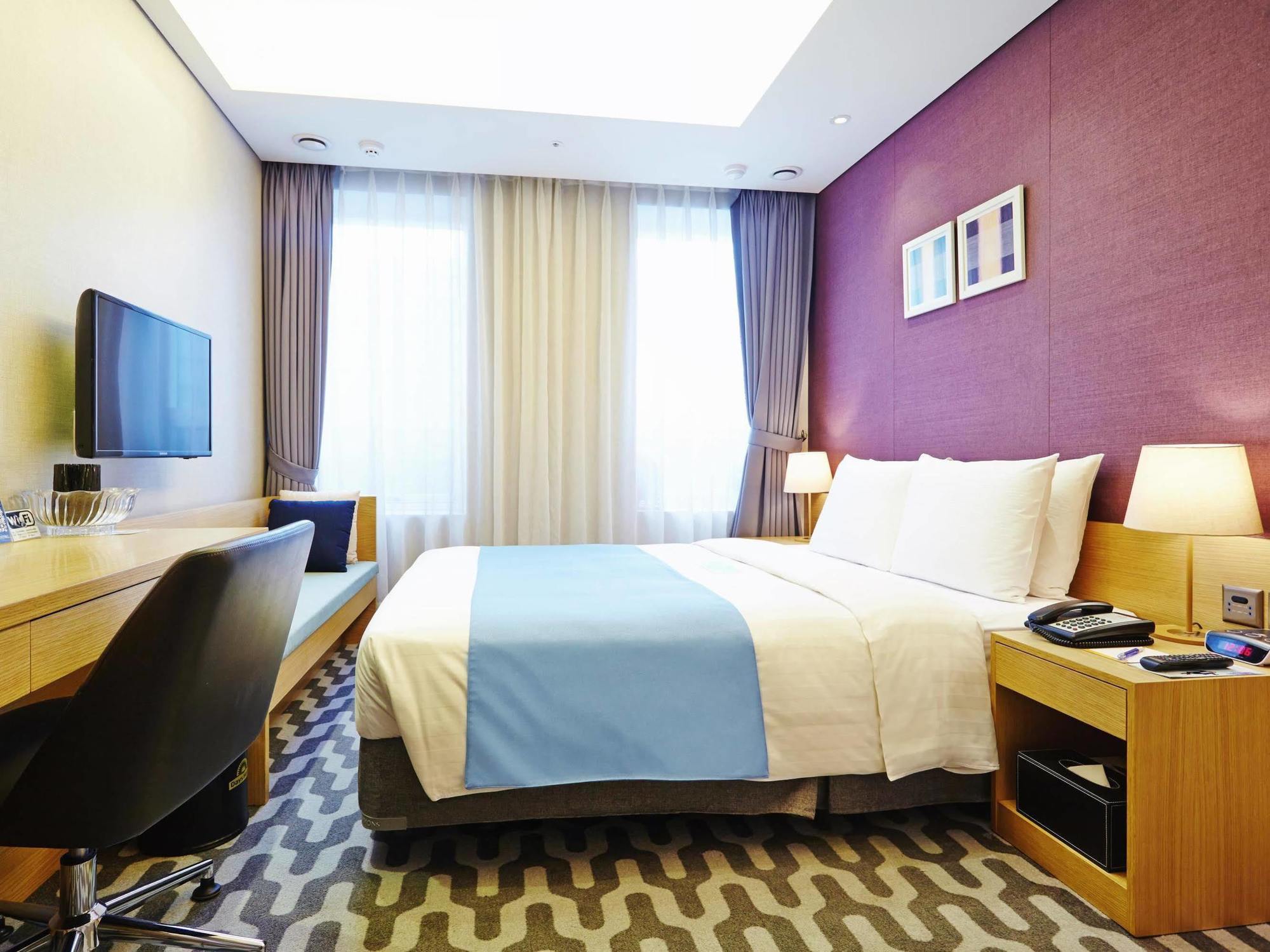 Days Hotel By Wyndham Seoul Myeongdong Extérieur photo