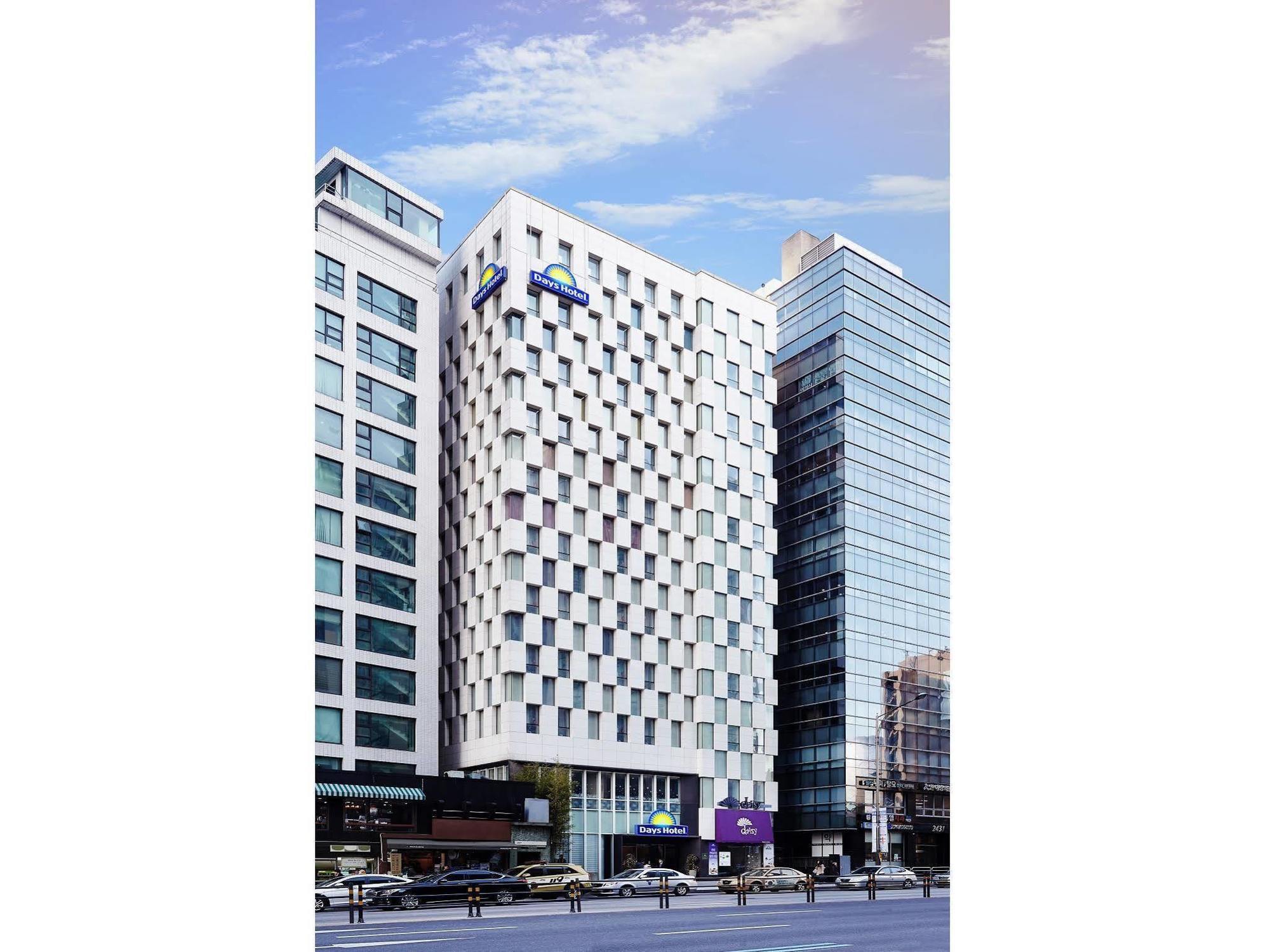 Days Hotel By Wyndham Seoul Myeongdong Extérieur photo